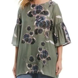 NEW! Bryn Walker - Diego Bell Sleeve Tunic.  Small